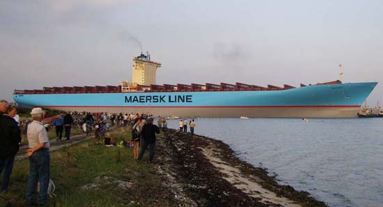 The Emma Maersk 01