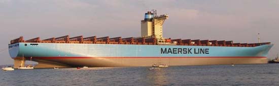 The Emma Maersk 02