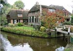 Giethoorn Netherlands - a village in holland with no roads