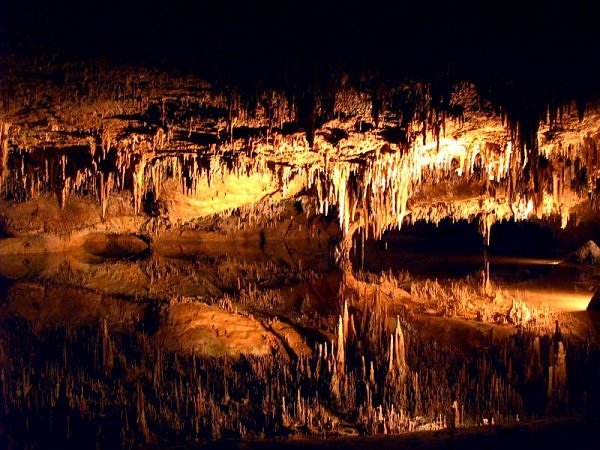 Stalagtites adorn