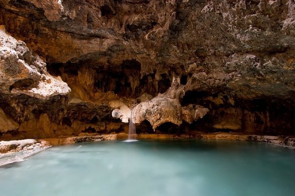 underwater lake in Banff