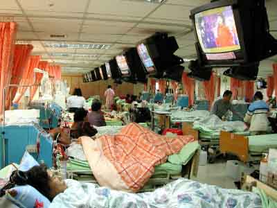 Large dialysis center