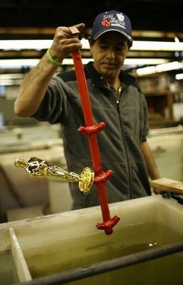 Making of Oscar statue 06