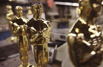 Making of Oscar statue 09